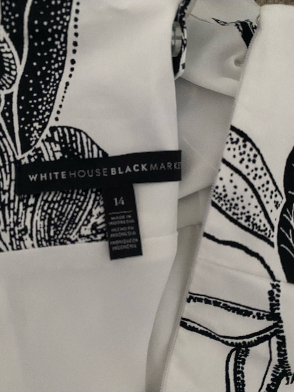 Women’s White House/Black Market Black & White Floral Square-Neck Top - Picture 5 of 6